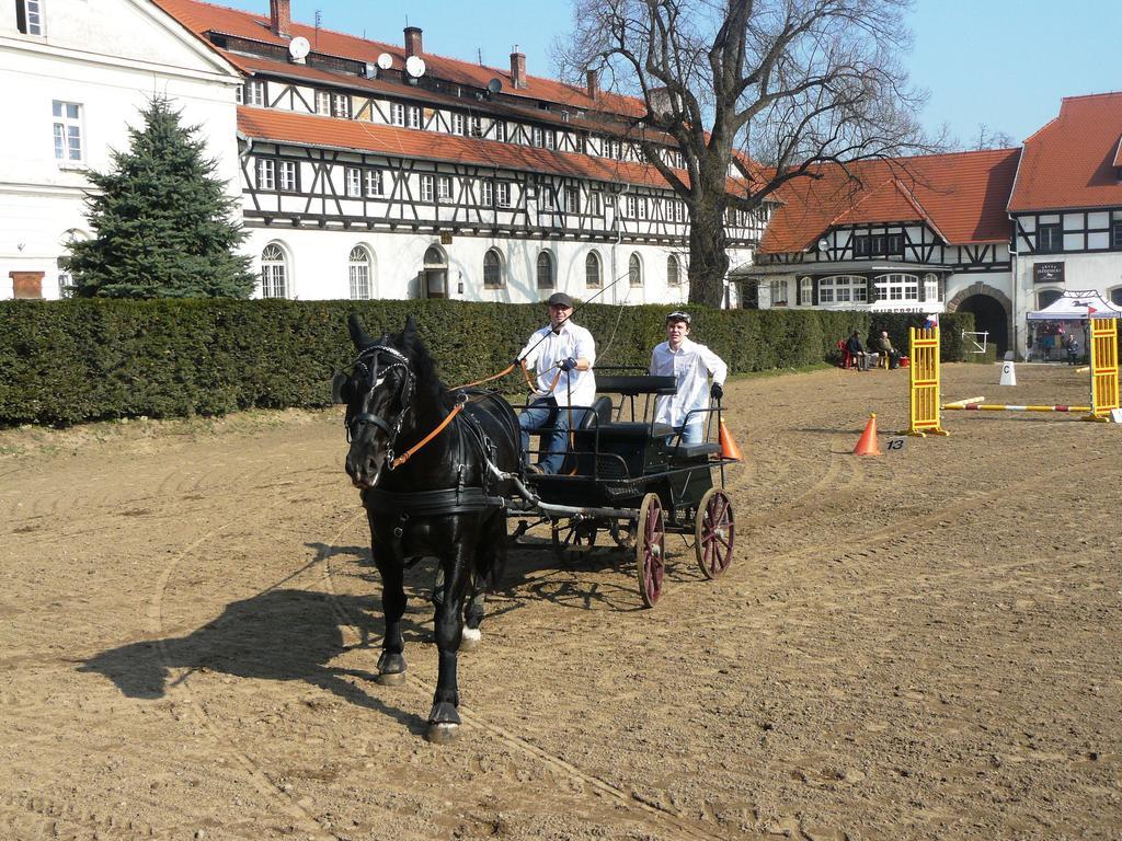 Folwark Leszczynowka Villa Srebrna Góra Eksteriør billede